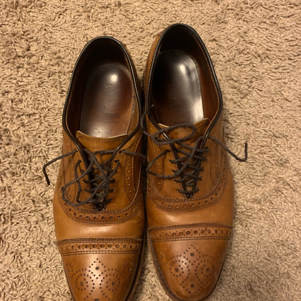 Allen Edmonds - Picture 2 of 4